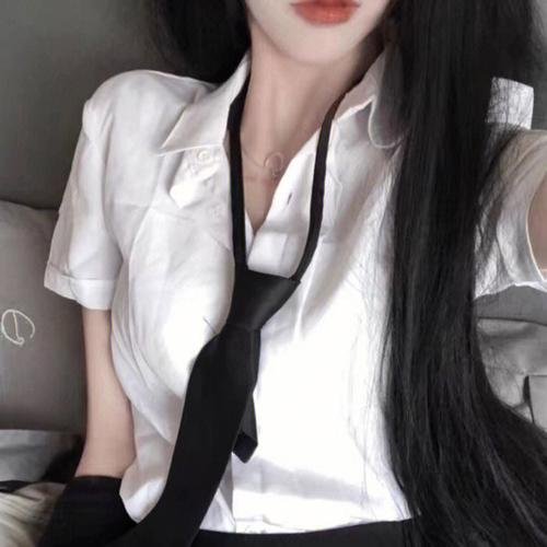 在寂静中醒来