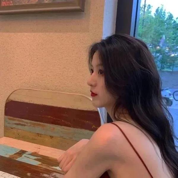 桃源梦里一美人